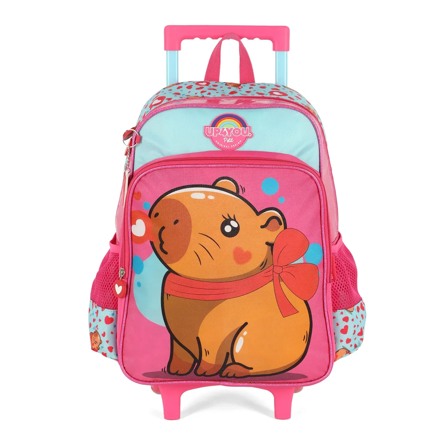 Mochila rodinha infantil rosa com desenho de porquinho e arco-íris, em pé sobre rodas